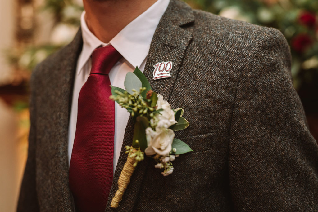 SEG_Flower Boutonniere with twine and greenery