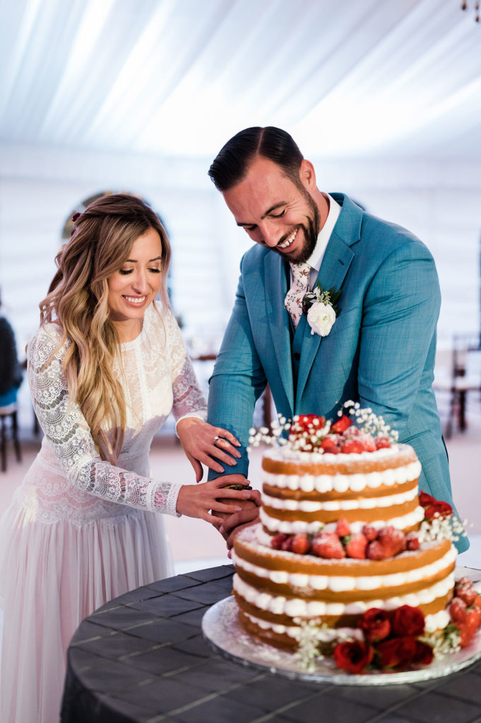 The Villa – The Tent | Cake Cutting | Perla Images