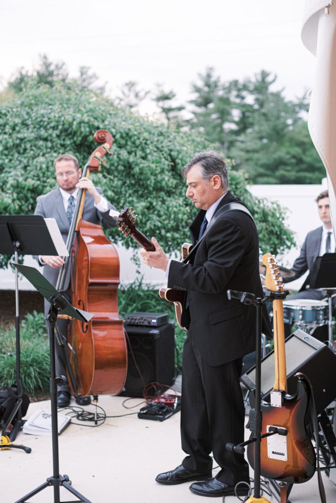 villa-tent-may-wedding-band