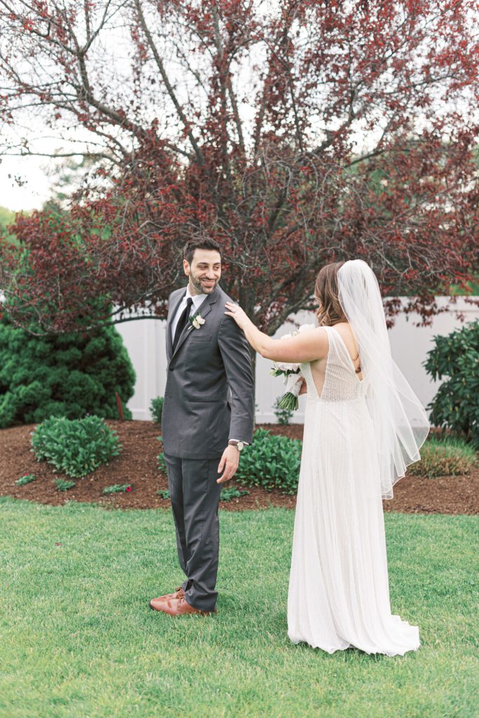 villa-tent-may-wedding-first-look