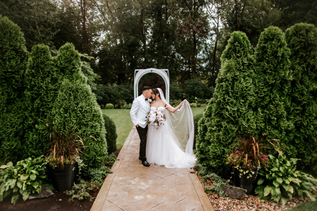 Avenir | Gardens | Bay Productions
