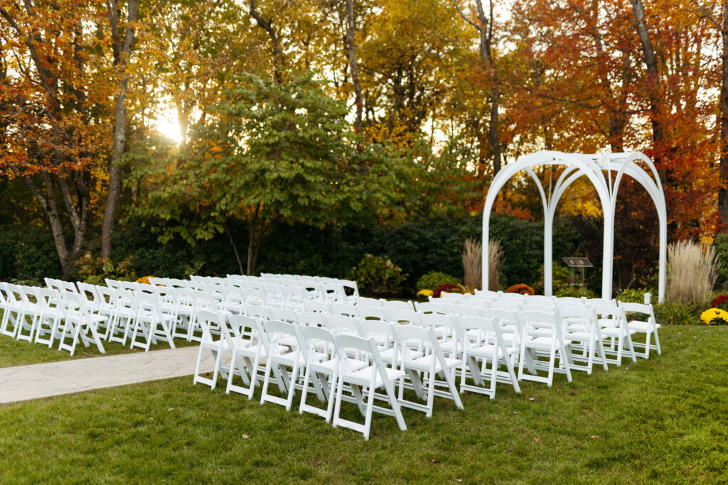 Avenir | Fall Wedding Foliage | Jill Mac Photography