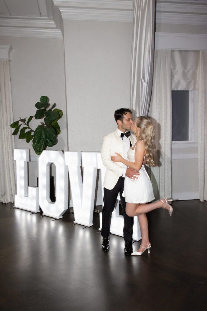 Avenir | Wedding Reception | Nicole Maday Photography