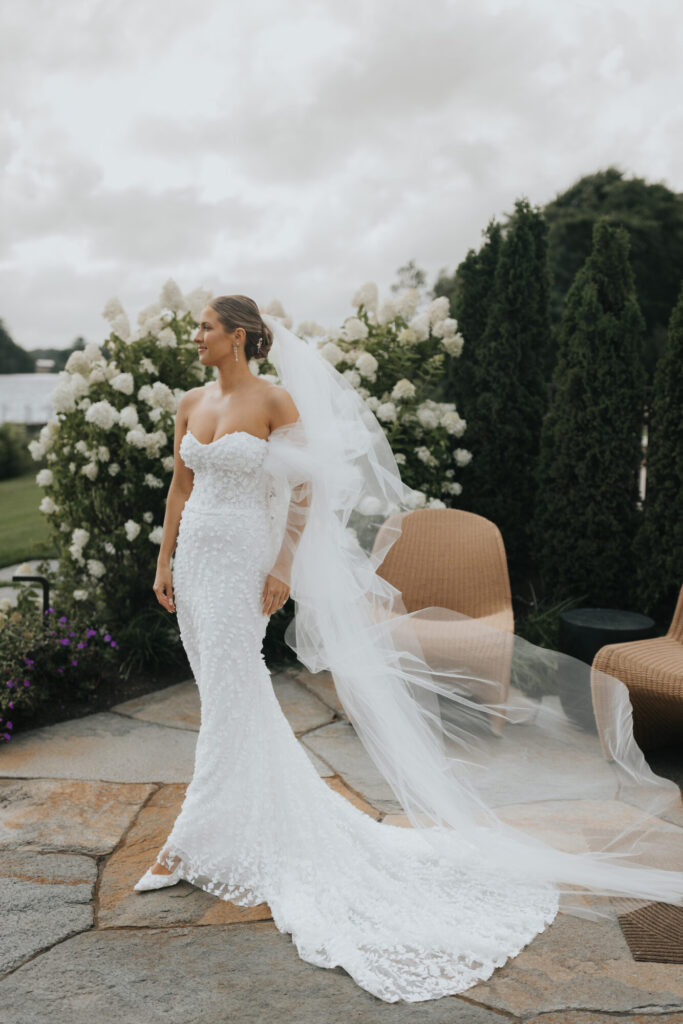 The Lakehouse | Wedding Suite Courtyard | Organic Photography