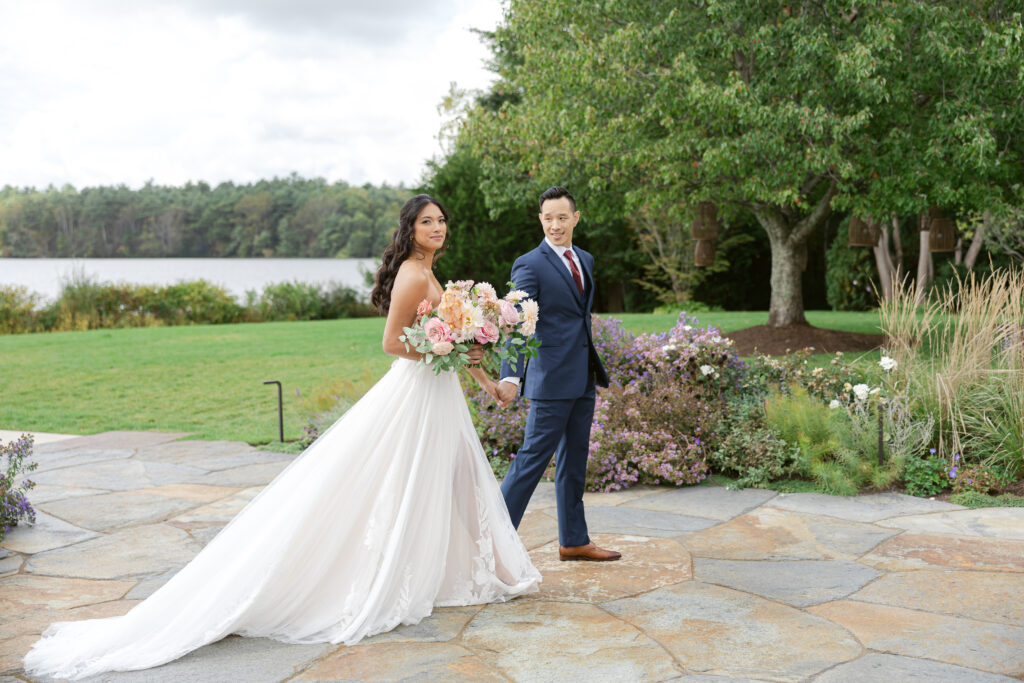 The Lakehouse | The Courtyard | Mary B Photography
