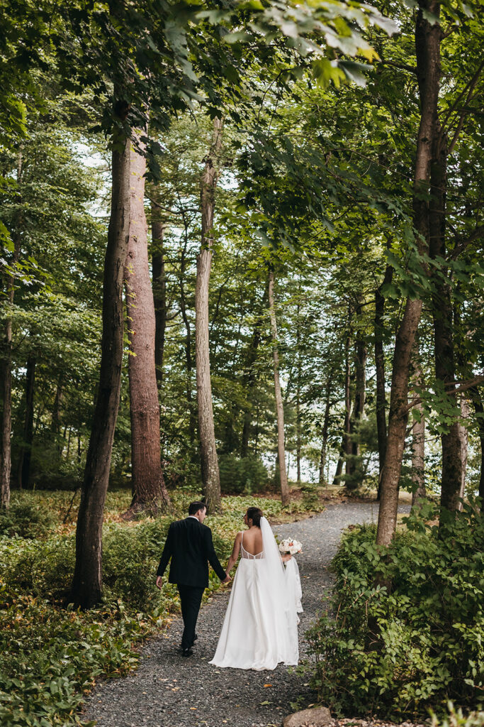 Saphire Estate | Woods | Abigail Jean Photography