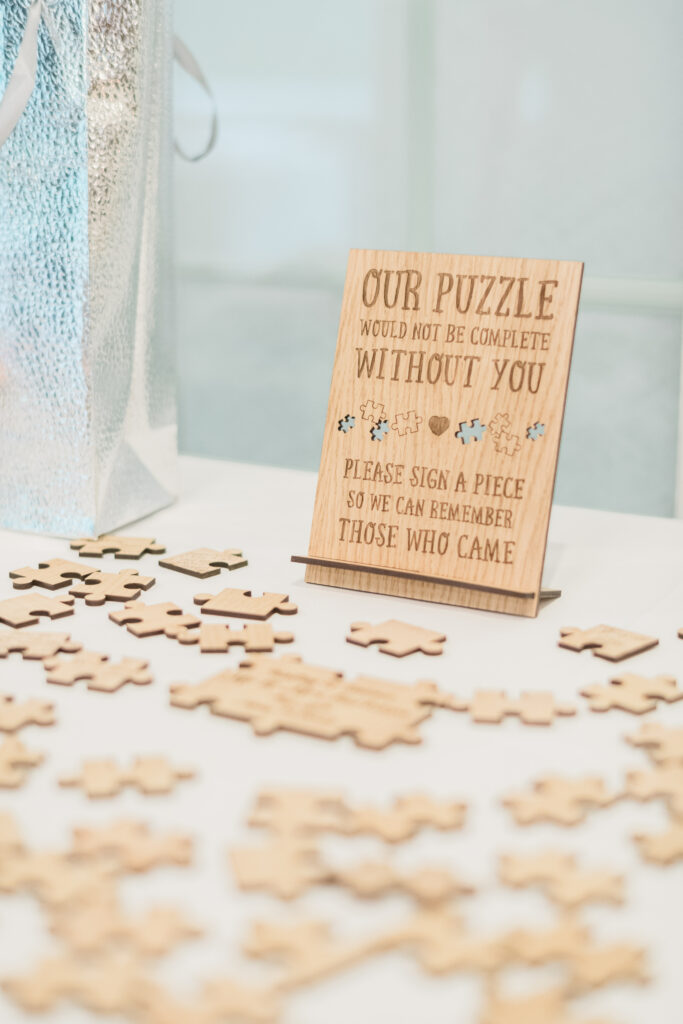 Puzzle Piece Wedding Guestbook Trend