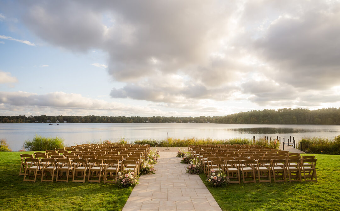 The Lakehouse outdoor wedding ceremony | Bella Wang Photography