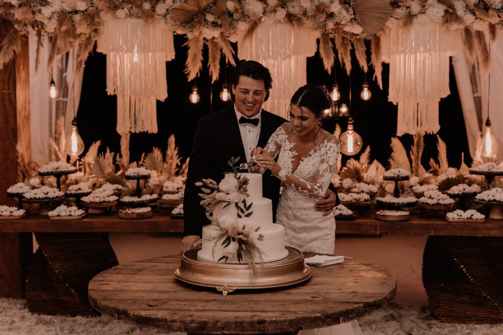 brown and mocha color theme for wedding reception design