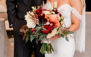 Bride's bouquet for all-inclusive wedding